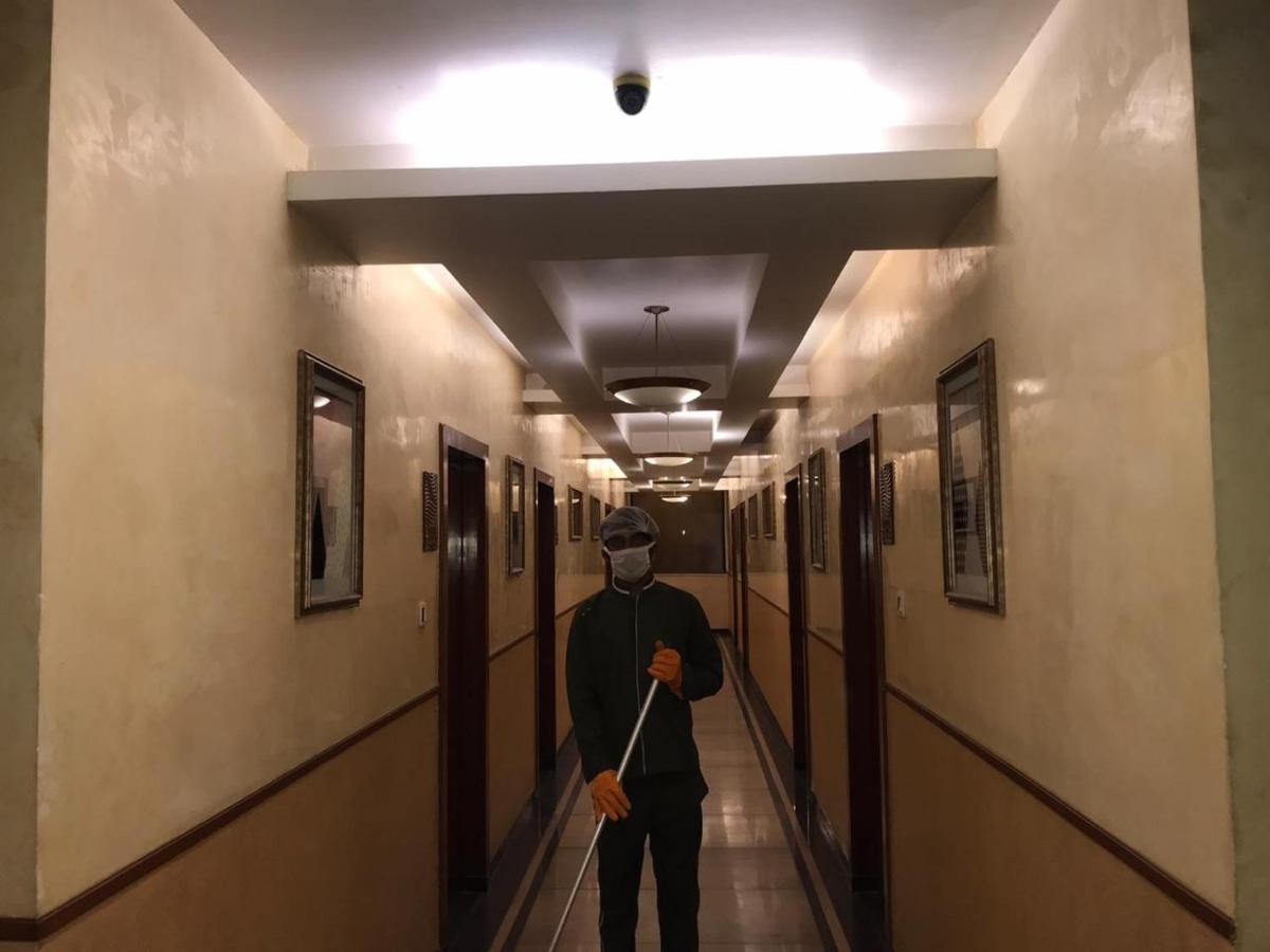 The Imperial Grand Hotell Ujjain Exteriör bild