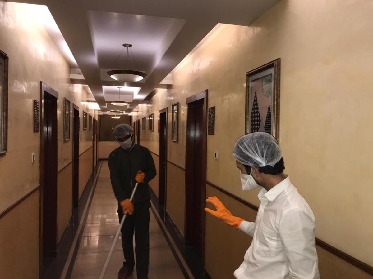 The Imperial Grand Hotell Ujjain Exteriör bild