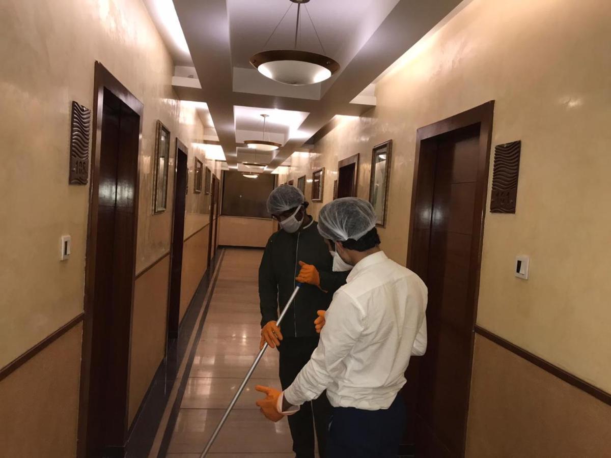 The Imperial Grand Hotell Ujjain Exteriör bild